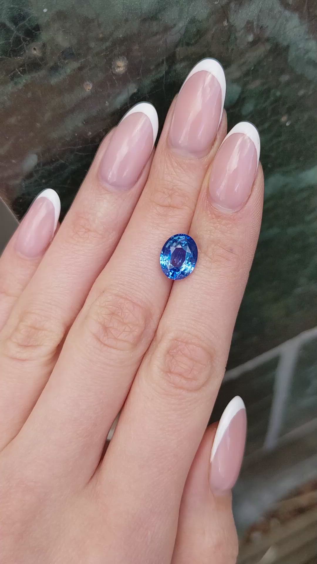 4.61 Ct. Blue Sapphire from Ceylon (Sri Lanka) Size Video