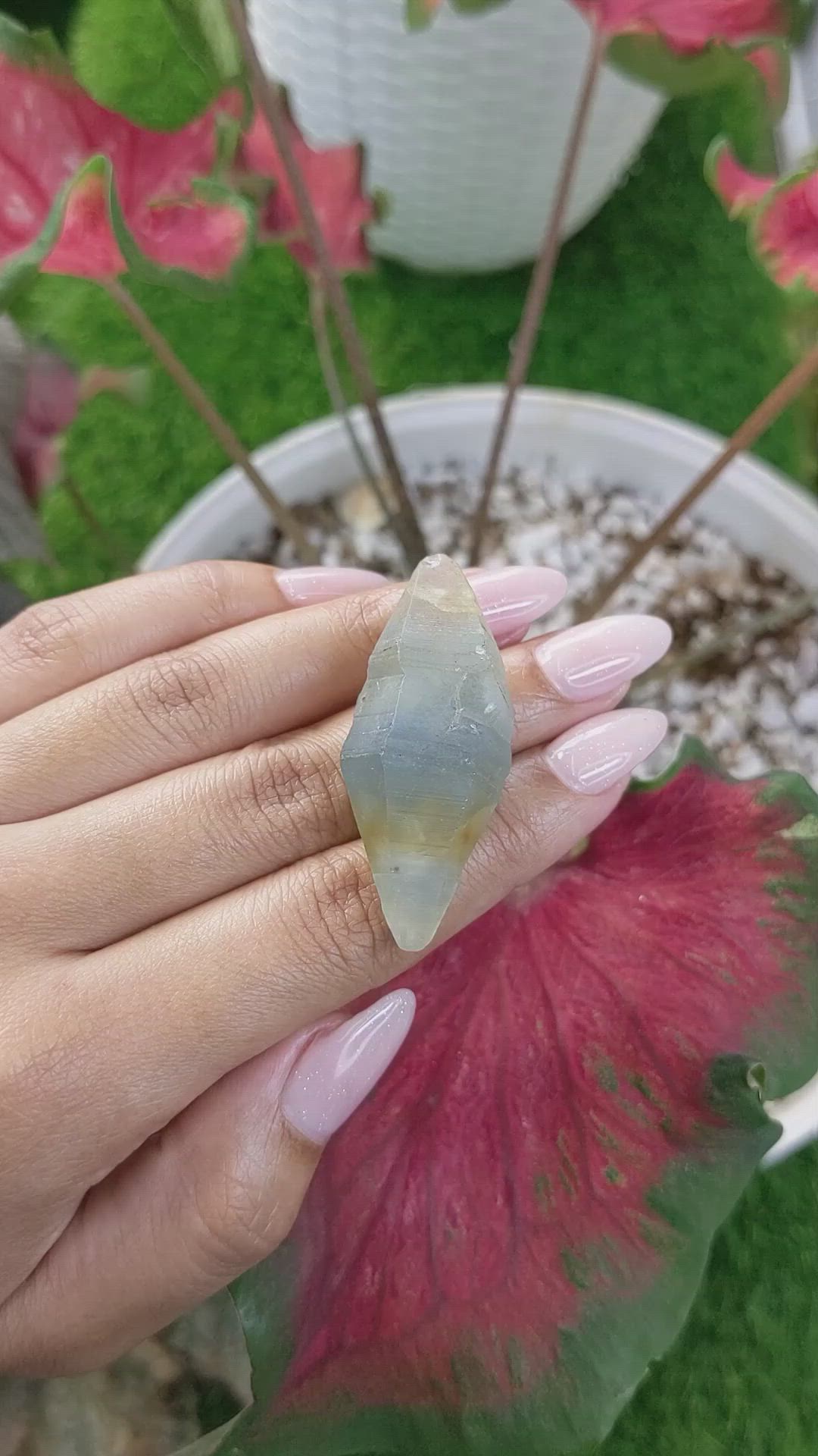 108.02 Ct. Bi Color Sapphire Crystal from Ceylon (Sri Lanka) Size Video