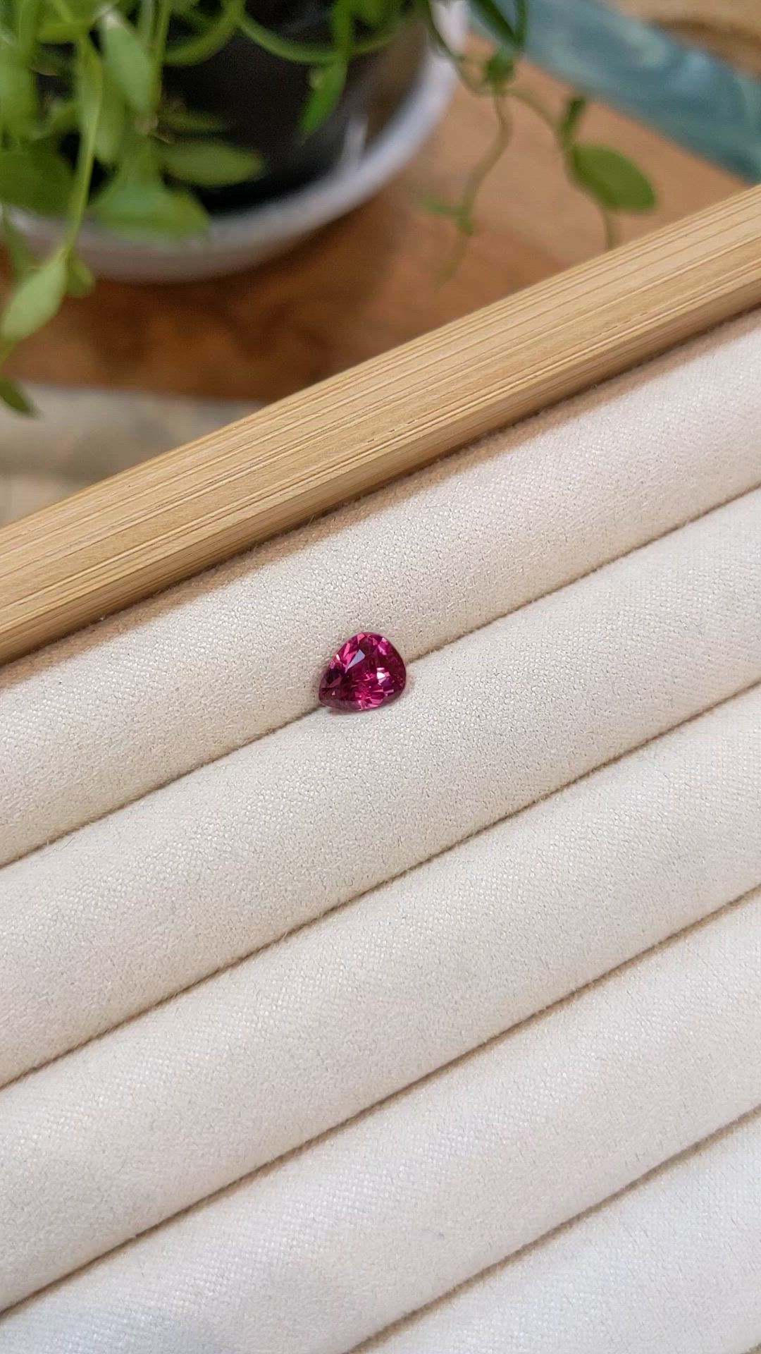1.61 Ct. Purplish Pink Sapphire from Ceylon (Sri Lanka) Size Video