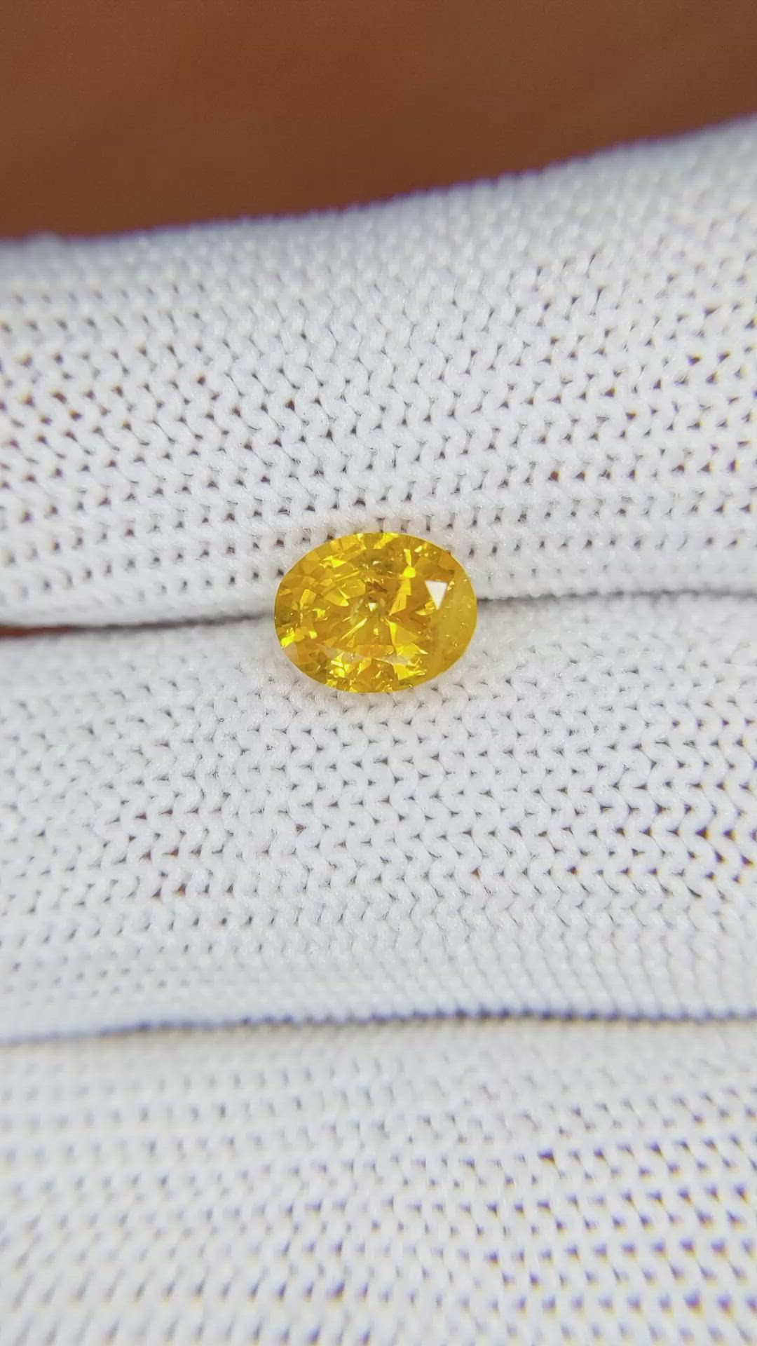 2.04 Ct. Yellow Sapphire from Ceylon (Sri Lanka) Size Video