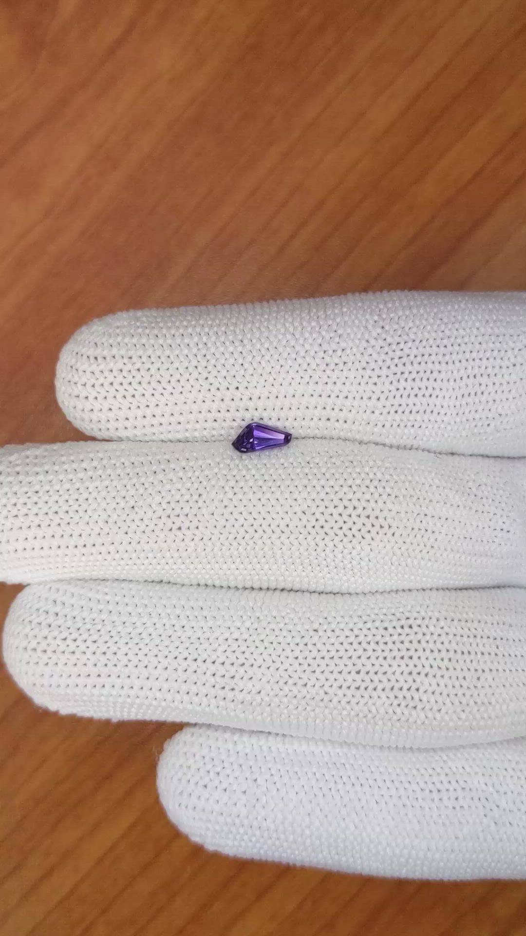 0.44 Ct. Purple Sapphire from Ceylon (Sri Lanka) Size Video