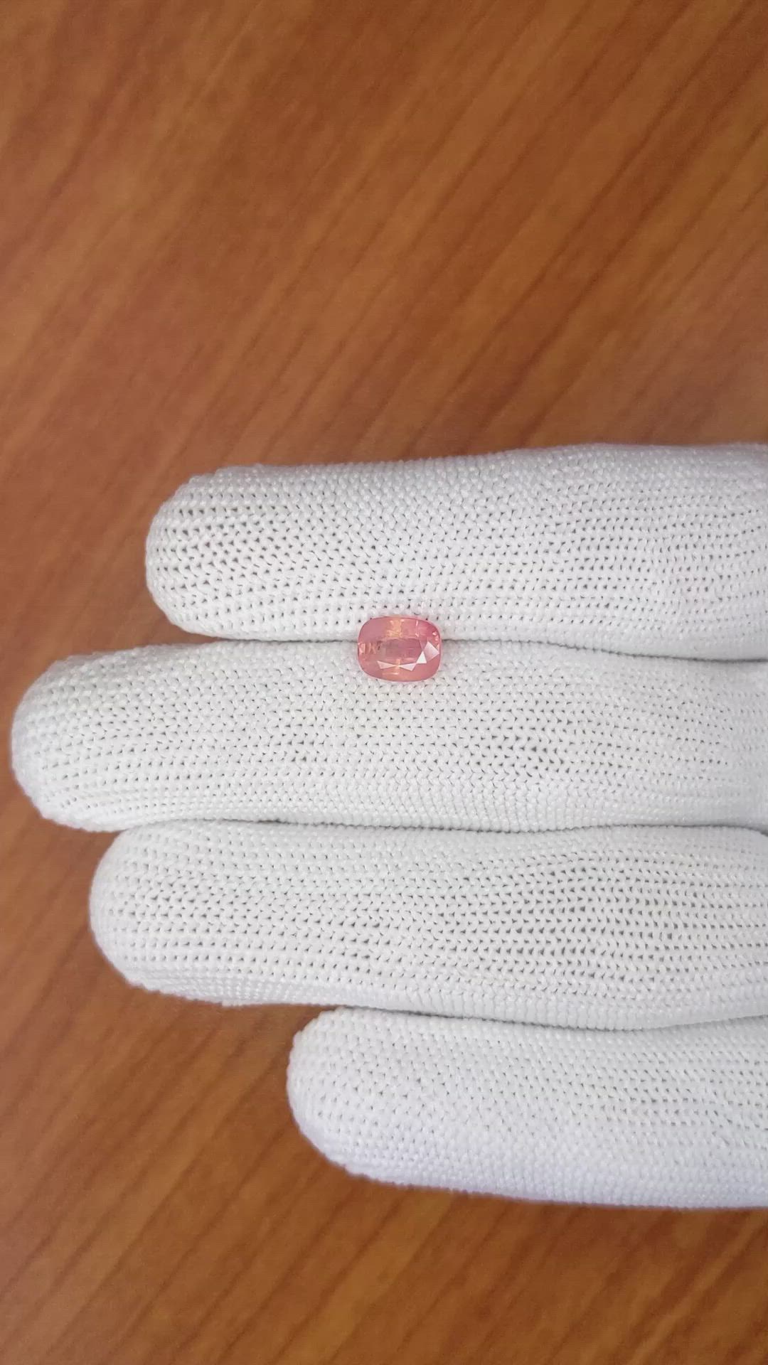 1.59 Ct. Padparadscha Sapphire from Ceylon (Sri Lanka) Size Video