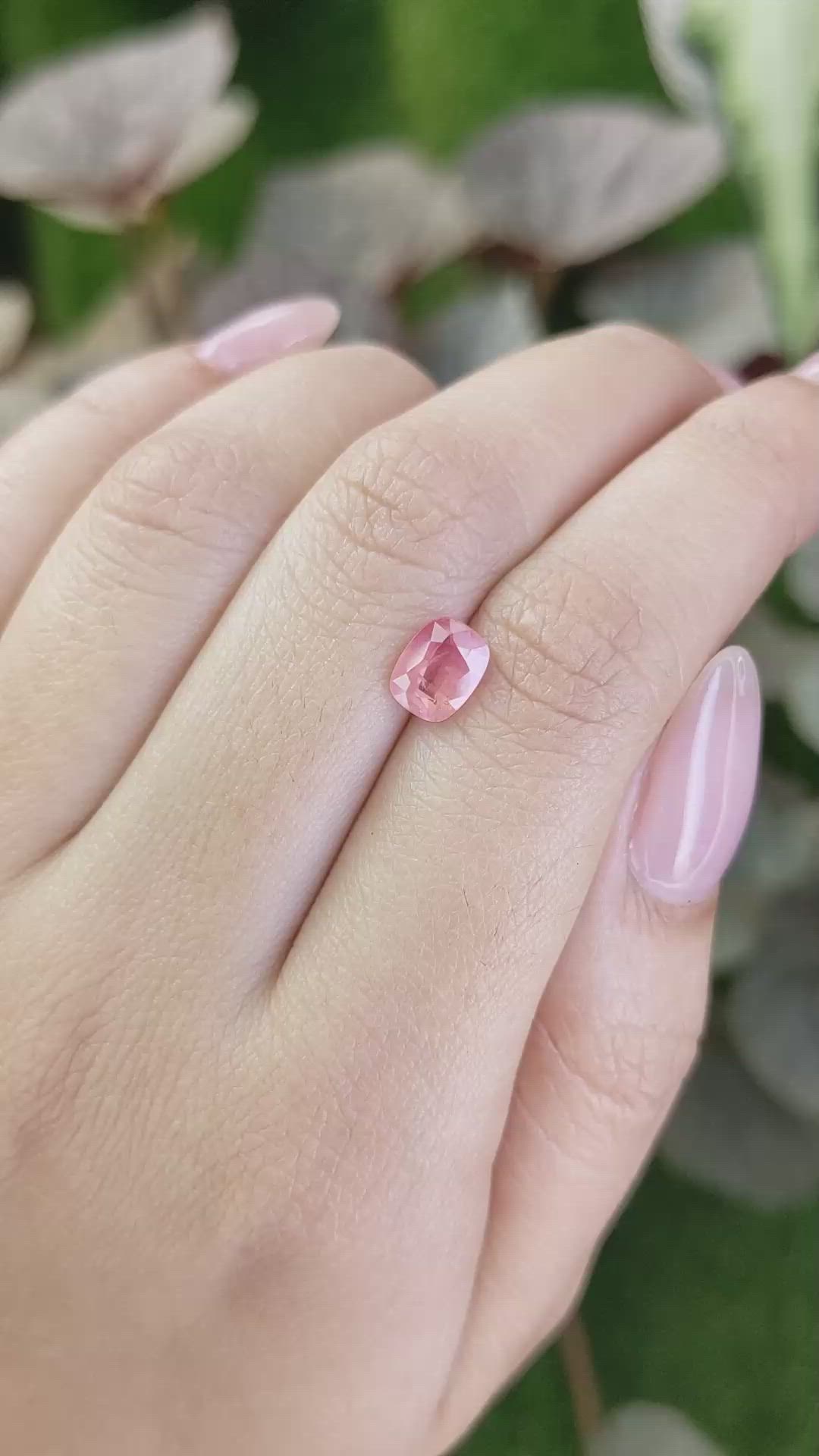 1.59 Ct. Padparadscha Sapphire from Ceylon (Sri Lanka) Size Video