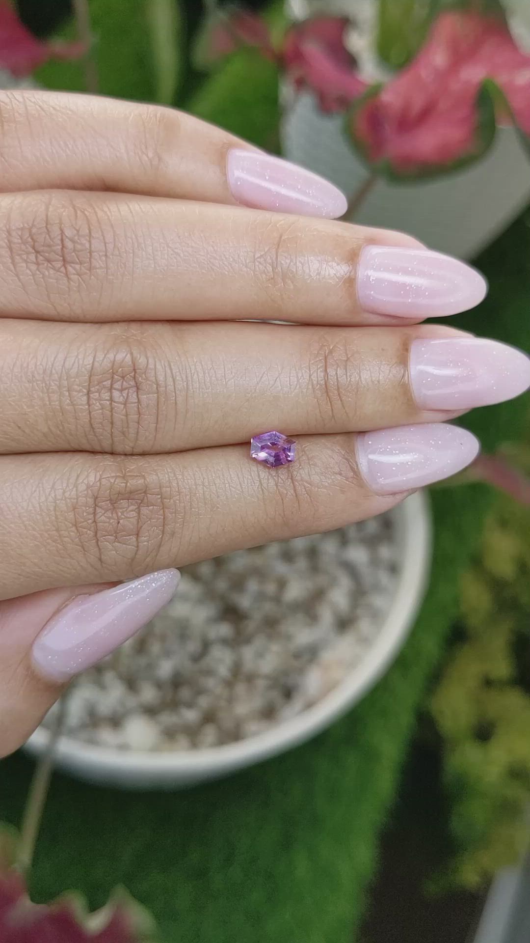 0.67 Ct. Pinkish Purple Sapphire from Ceylon (Sri Lanka) Size Video