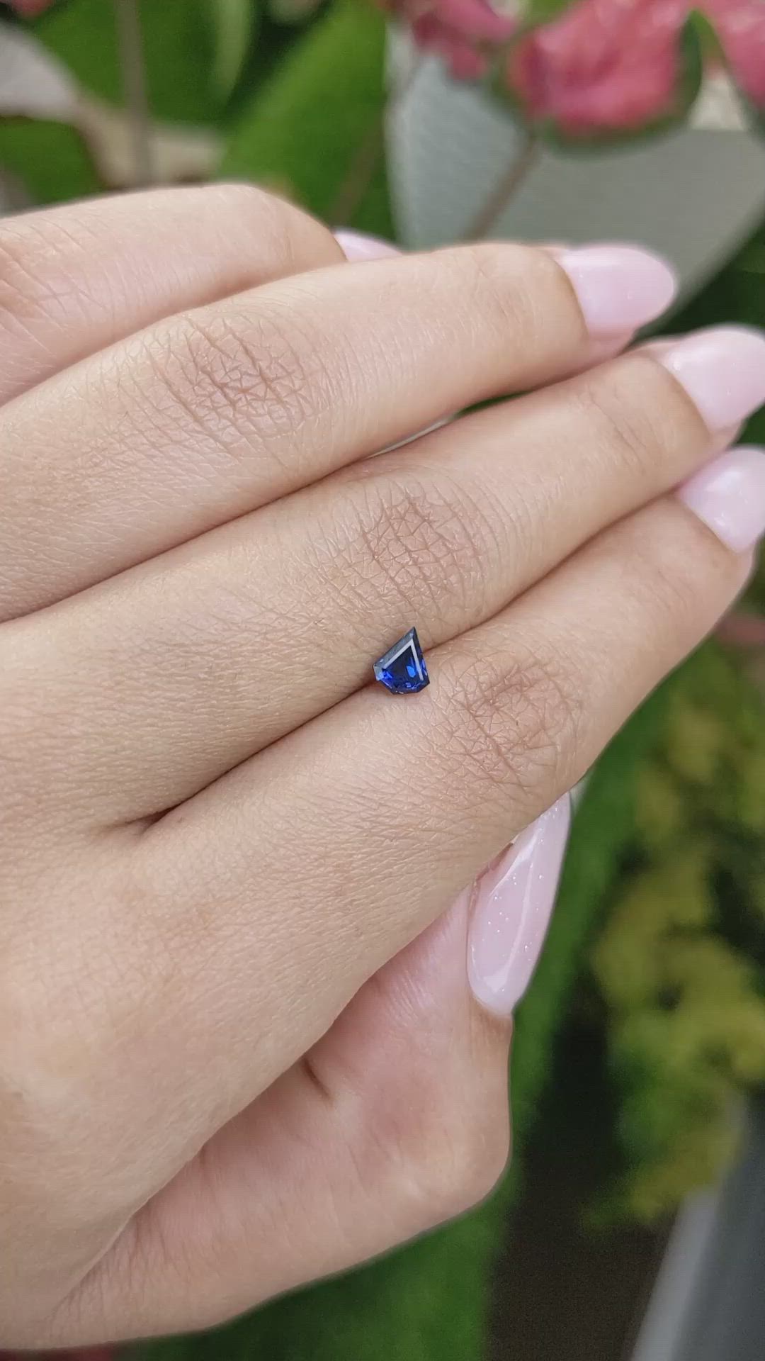 0.45 Ct. Blue Sapphire from Ceylon (Sri Lanka) Size Video
