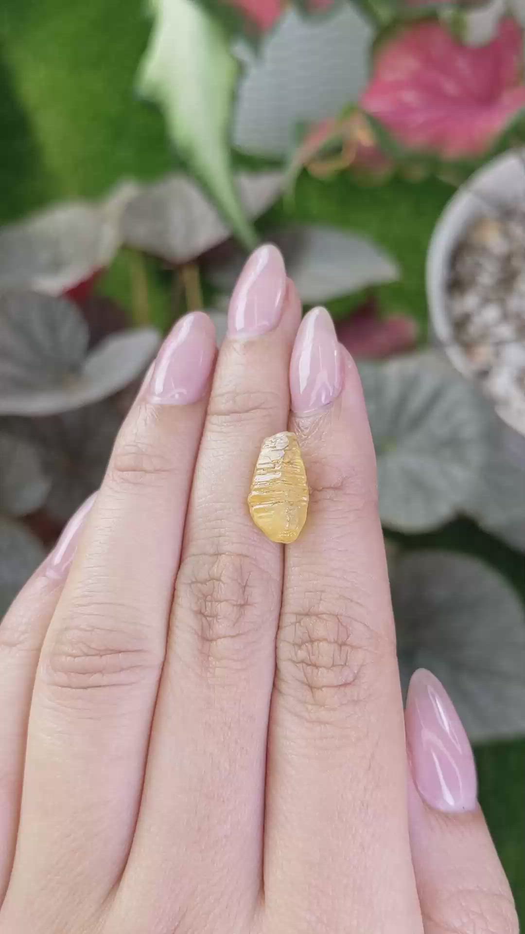 7.68 Ct. Yellow Sapphire Crystal from Ceylon (Sri Lanka) Size Video