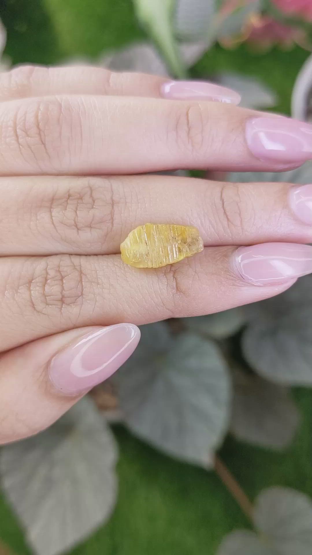 7.68 Ct. Yellow Sapphire Crystal from Ceylon (Sri Lanka) Size Video