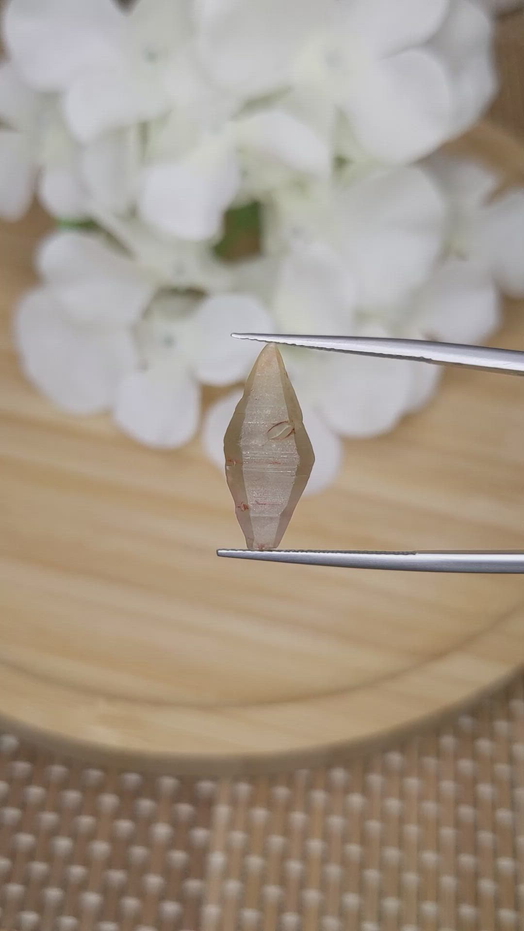 9.56 Ct. Yellow Sapphire Crystal from Ceylon (Sri Lanka) Size Video
