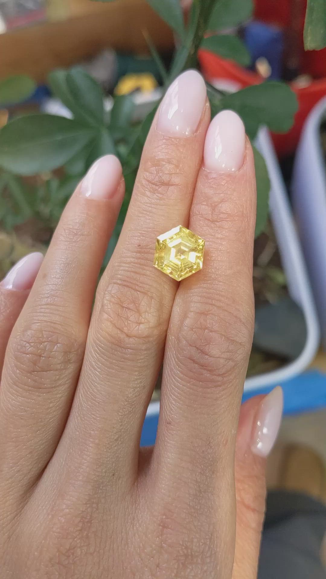 6.20 Ct. Yellow Sapphire from Ceylon (Sri Lanka) Size Video