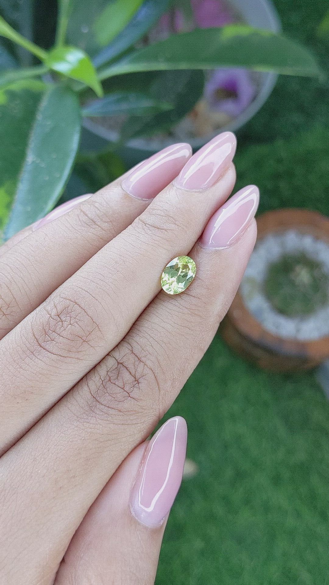 1.44 Ct. Yellowish Green Sapphire from Montana Size Video