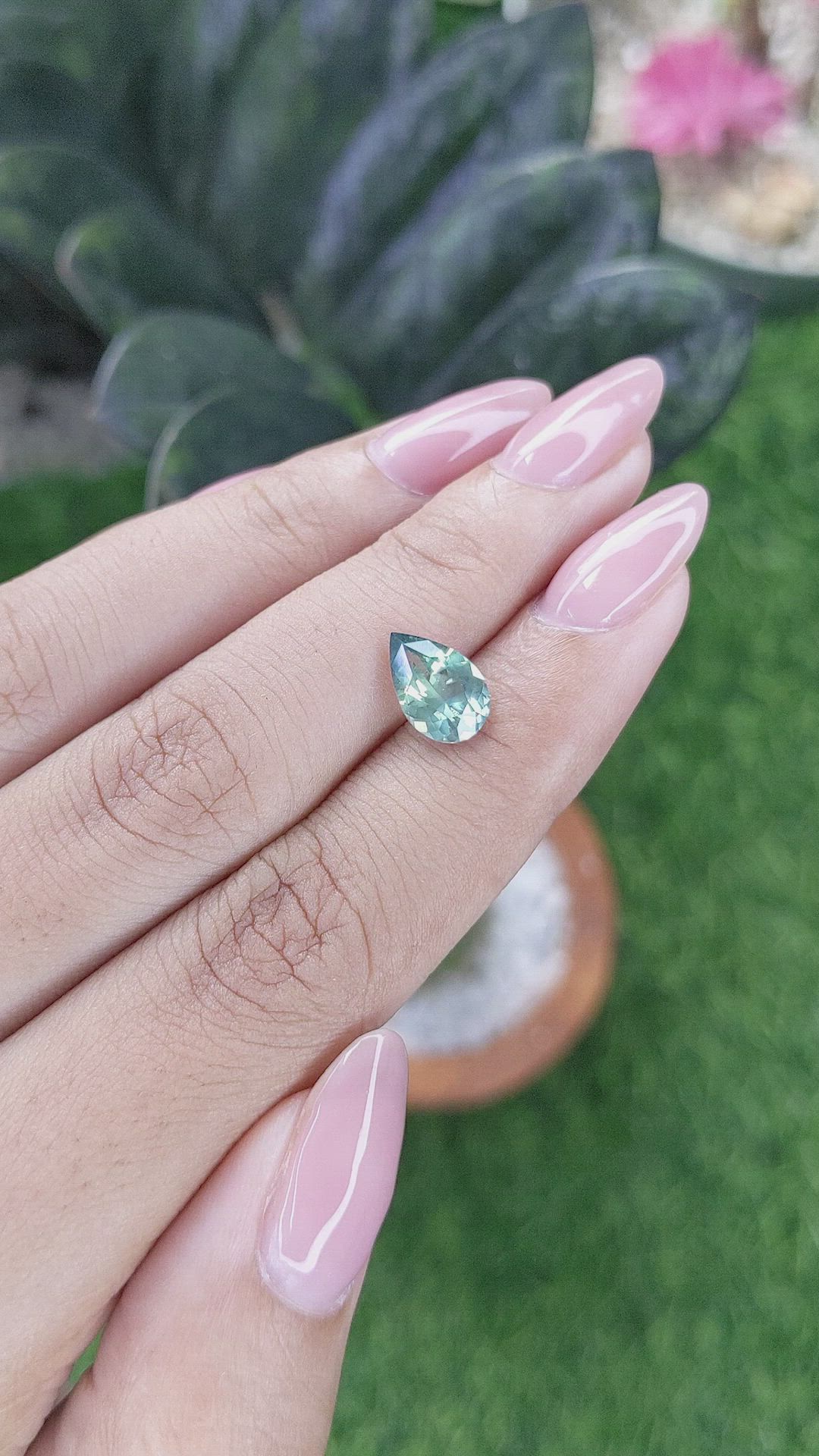 1.92 Ct. Bluish Green Sapphire from Montana Size Video