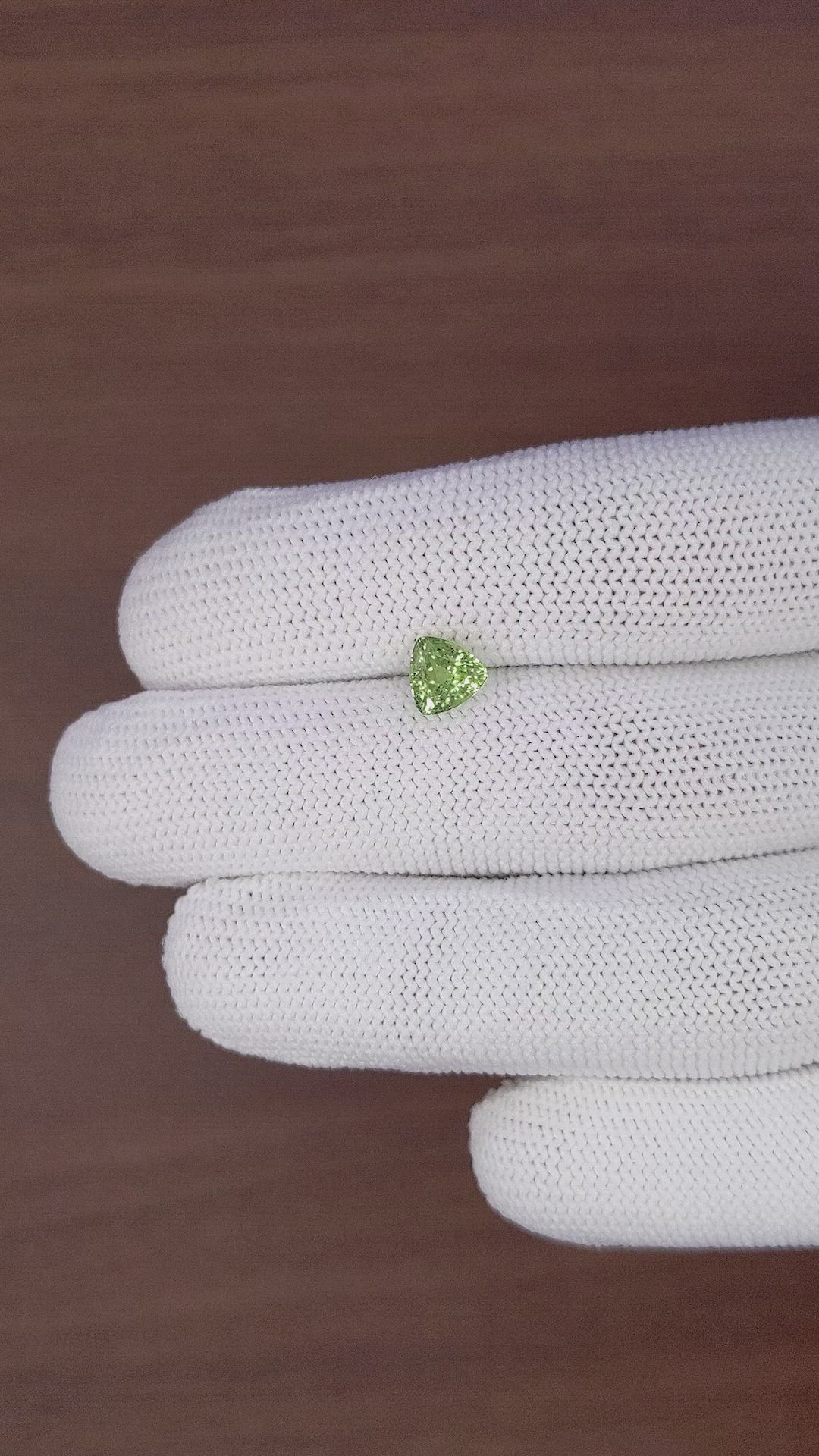 1.54 Ct. Yellowish Green Sapphire from Montana Size Video