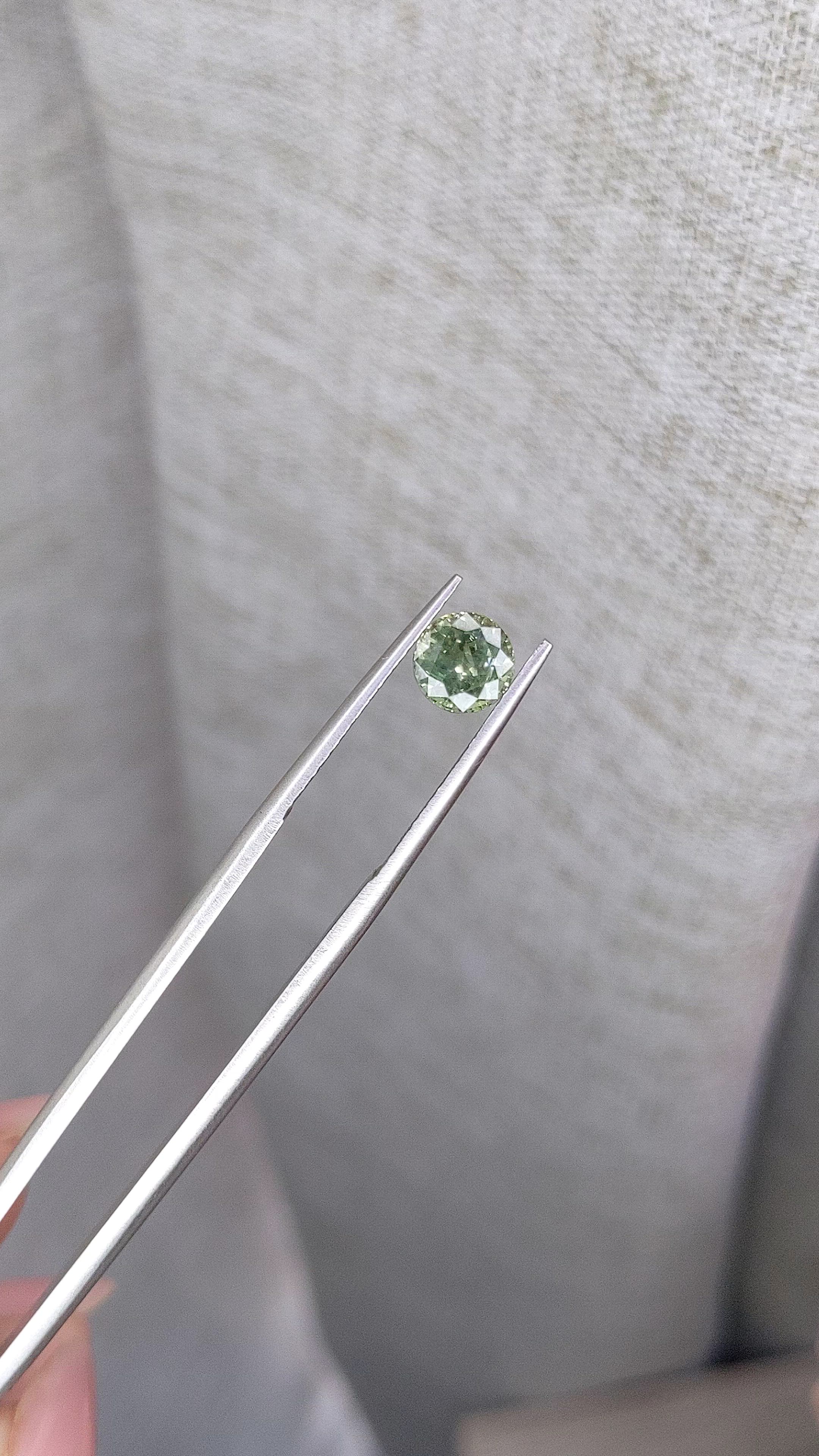 1.14 Ct. Yellowish Green Sapphire from Montana Size Video