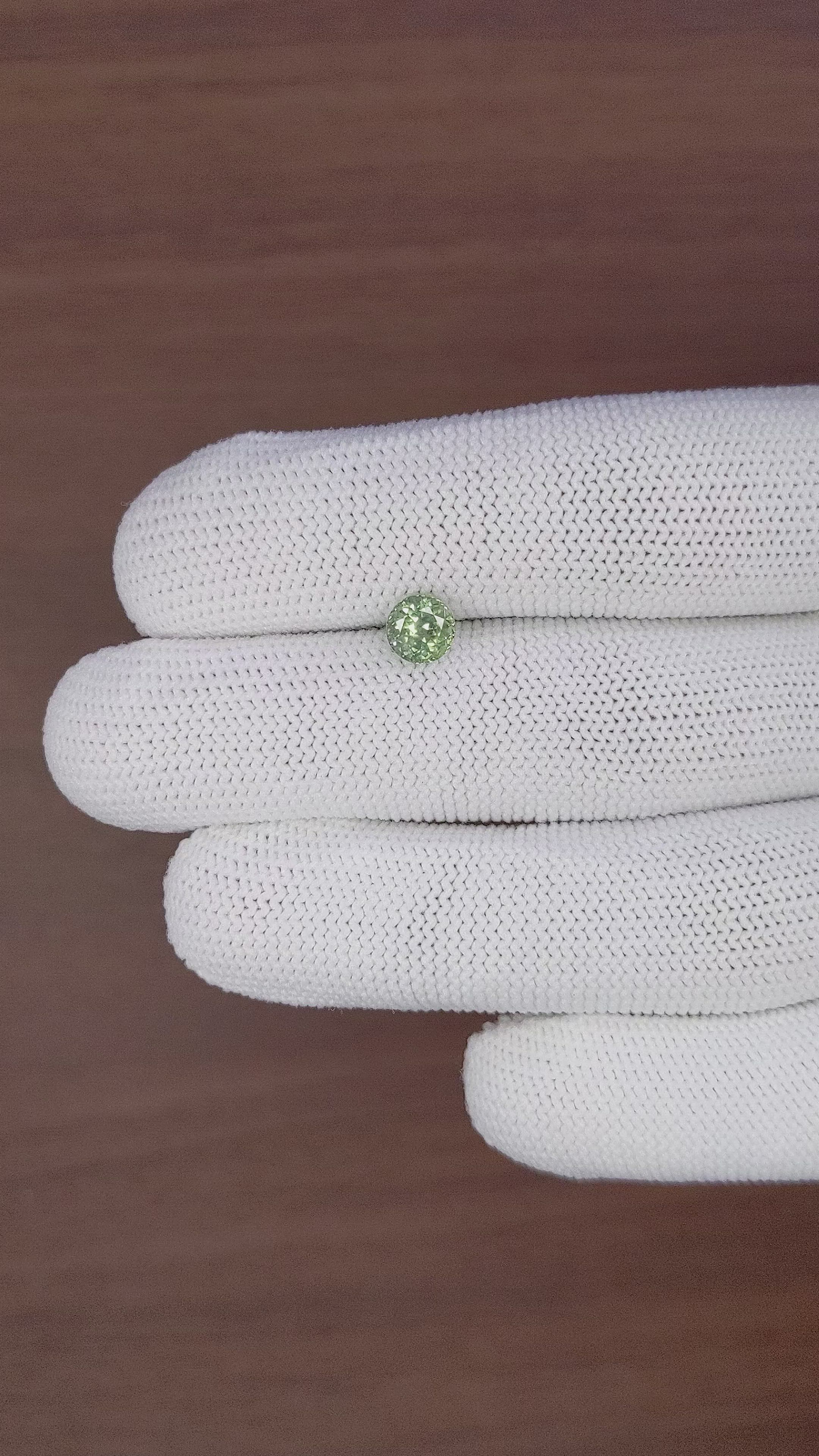 1.14 Ct. Yellowish Green Sapphire from Montana Size Video