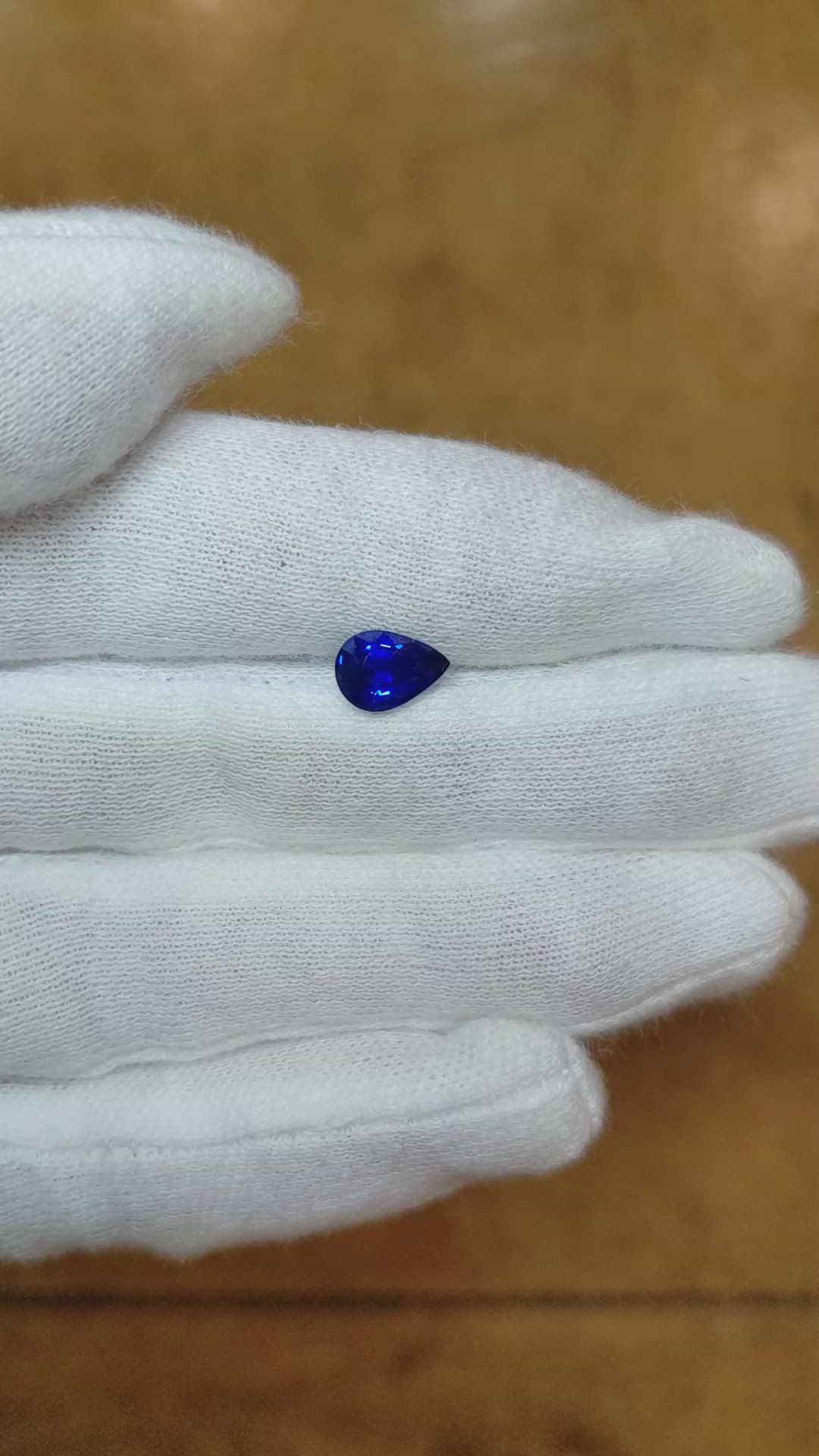 1.39 Ct. Blue Sapphire from Ceylon (Sri Lanka) Size Video
