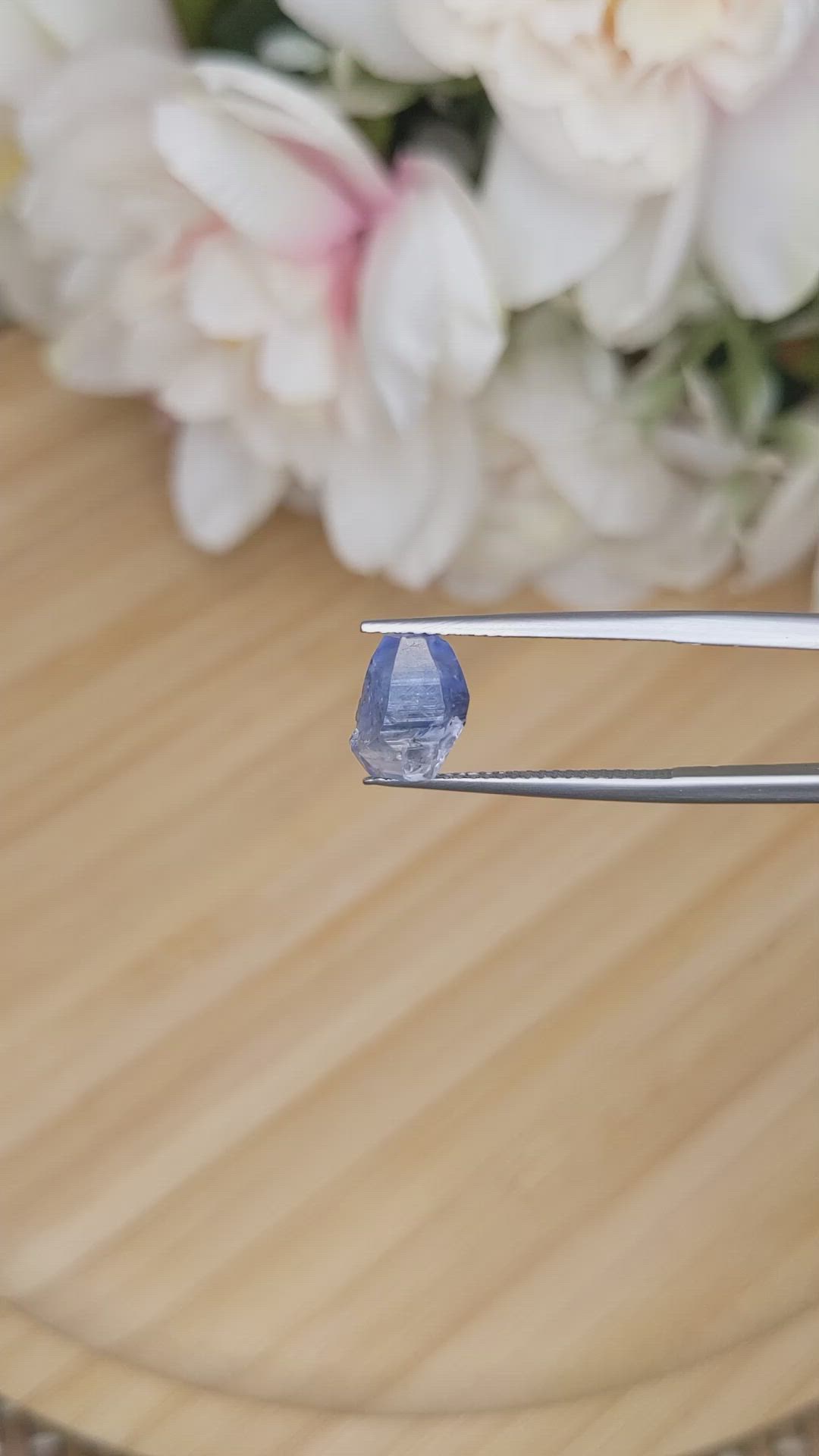 3.84 Ct. Blue Sapphire Crystal from Ceylon (Sri Lanka) Size Video