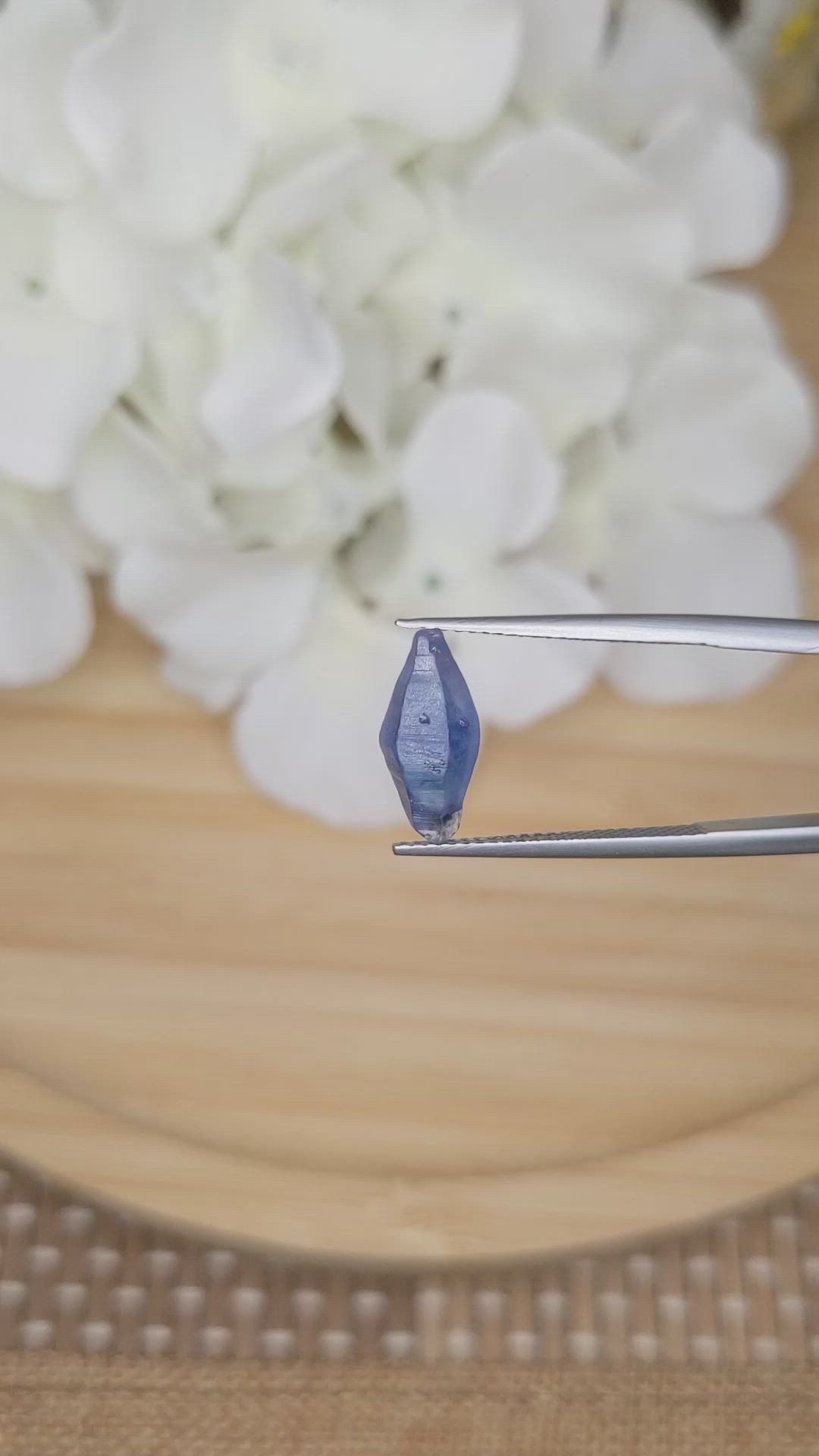 3.71 Ct. Blue Sapphire Crystal from Ceylon (Sri Lanka) Size Video