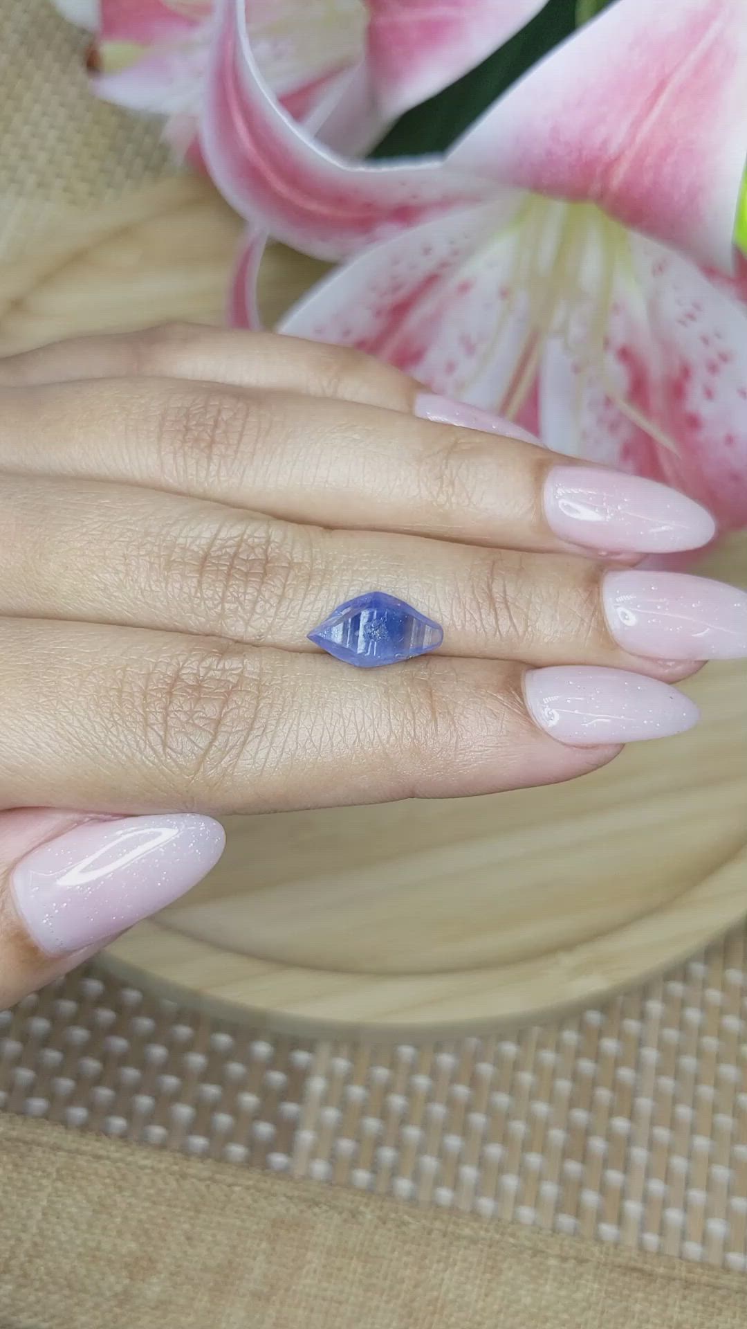 4.57 Ct. Blue Sapphire from Ceylon (Sri Lanka) Size Video