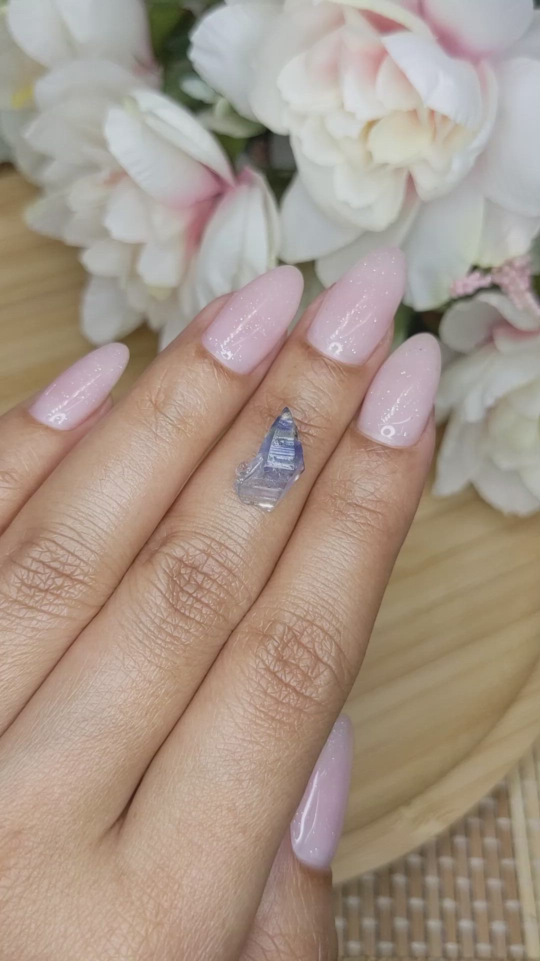 3.60 Ct. Bi Color Sapphire Crystal from Ceylon (Sri Lanka) Size Video