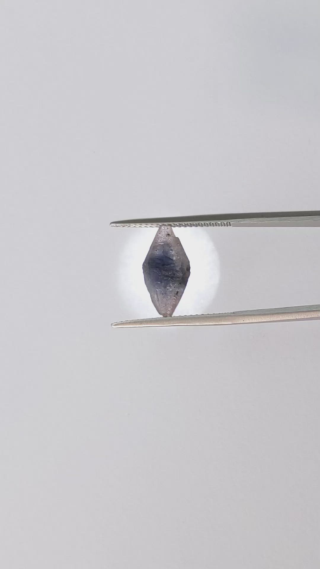4.56 Ct. Bi Color / Parti Sapphire Crystal from Ceylon (Sri Lanka) Size Video