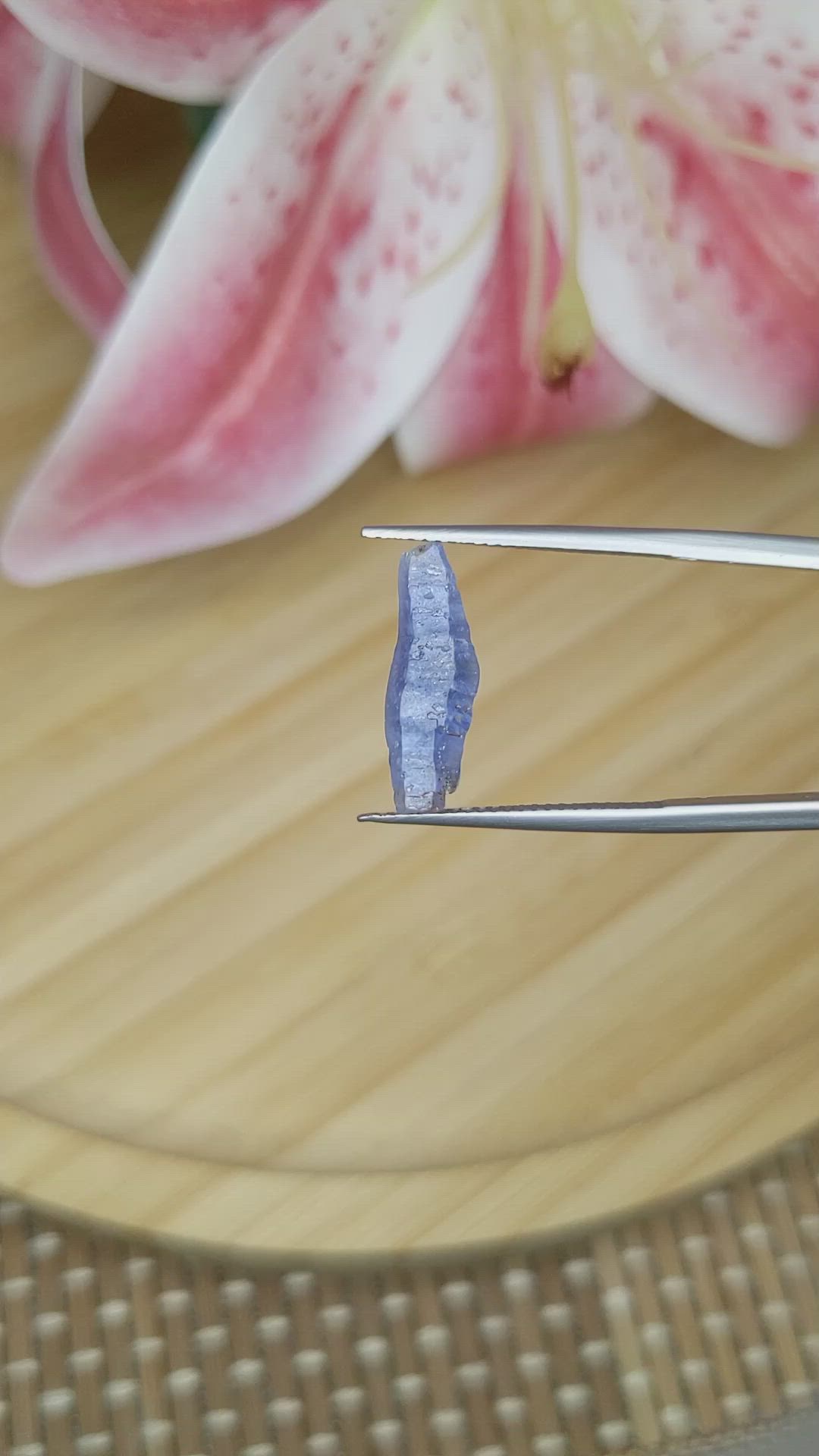 5.29 Ct. Blue Sapphire Crystal from Ceylon (Sri Lanka) Size Video