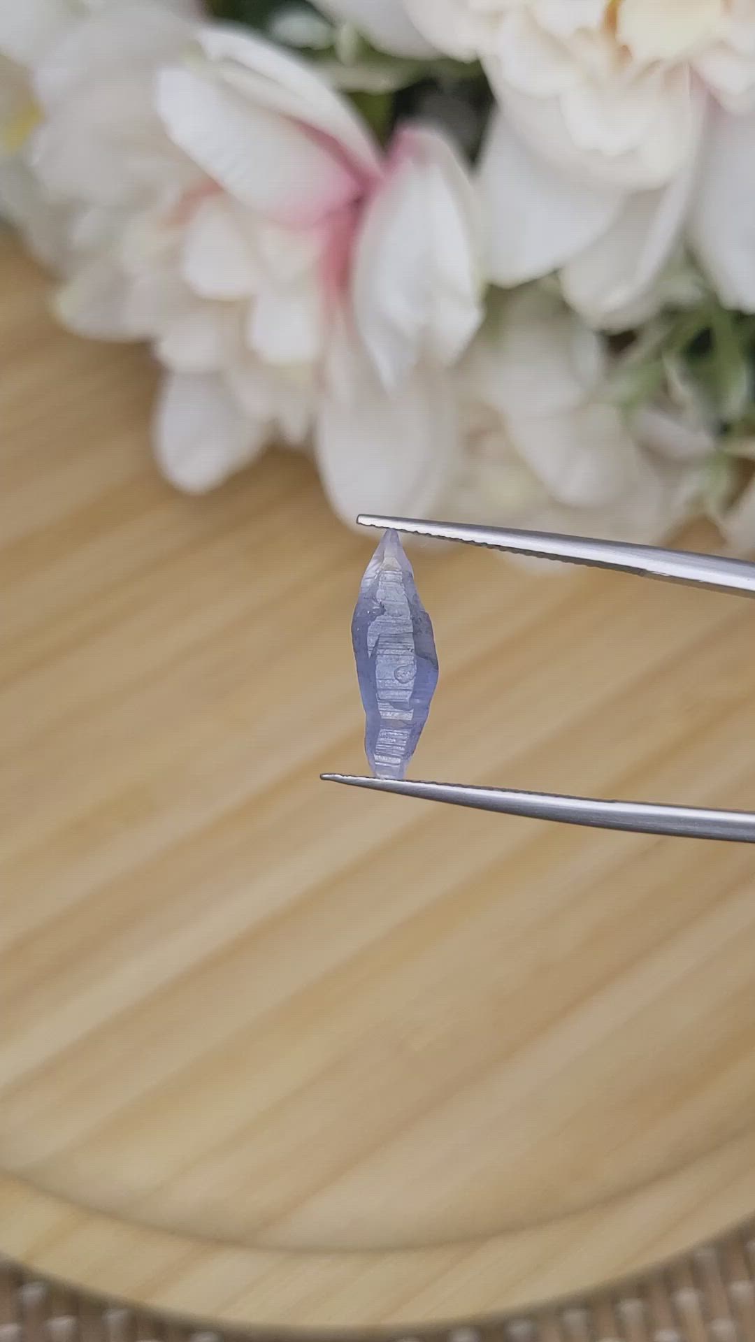 4.01 Ct. Blue Sapphire Crystal from Ceylon (Sri Lanka) Size Video