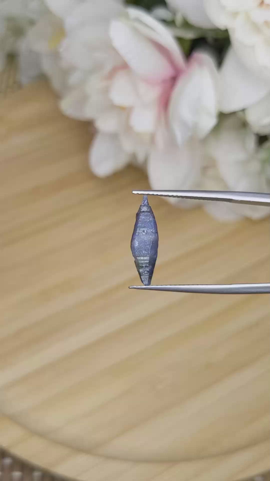 3.19 Ct. Blue Sapphire Crystal from Ceylon (Sri Lanka) Size Video