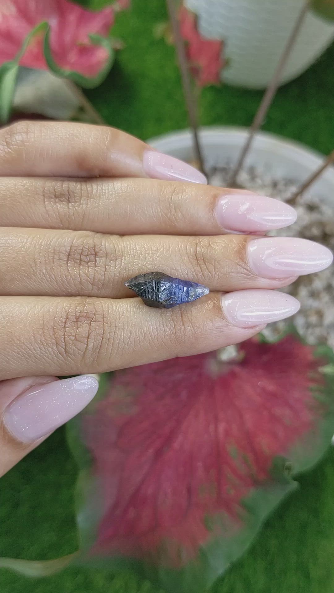 6.33 Ct. Bi Color Sapphire Crystal from Ceylon (Sri Lanka) Size Video