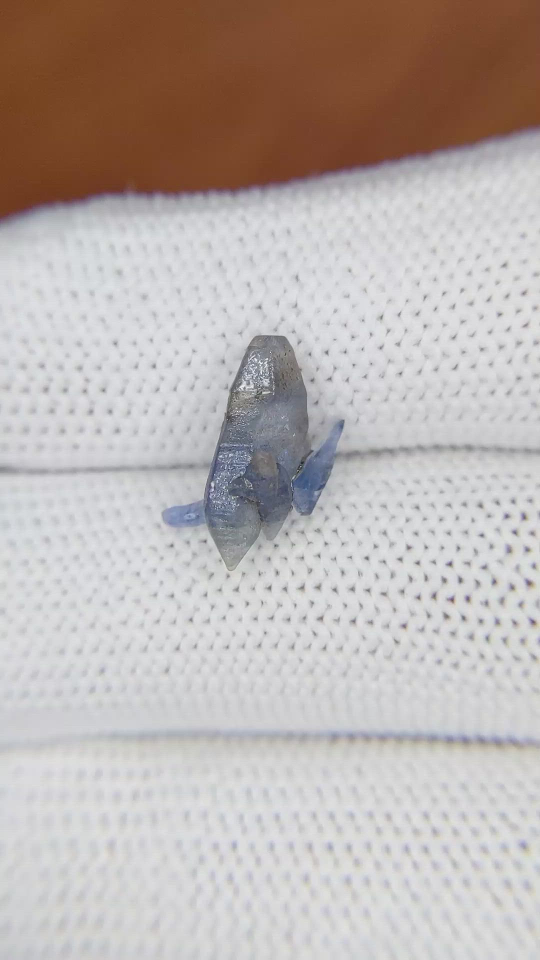 2.64 Ct. Blue Sapphire Crystal from Ceylon (Sri Lanka) Size Video