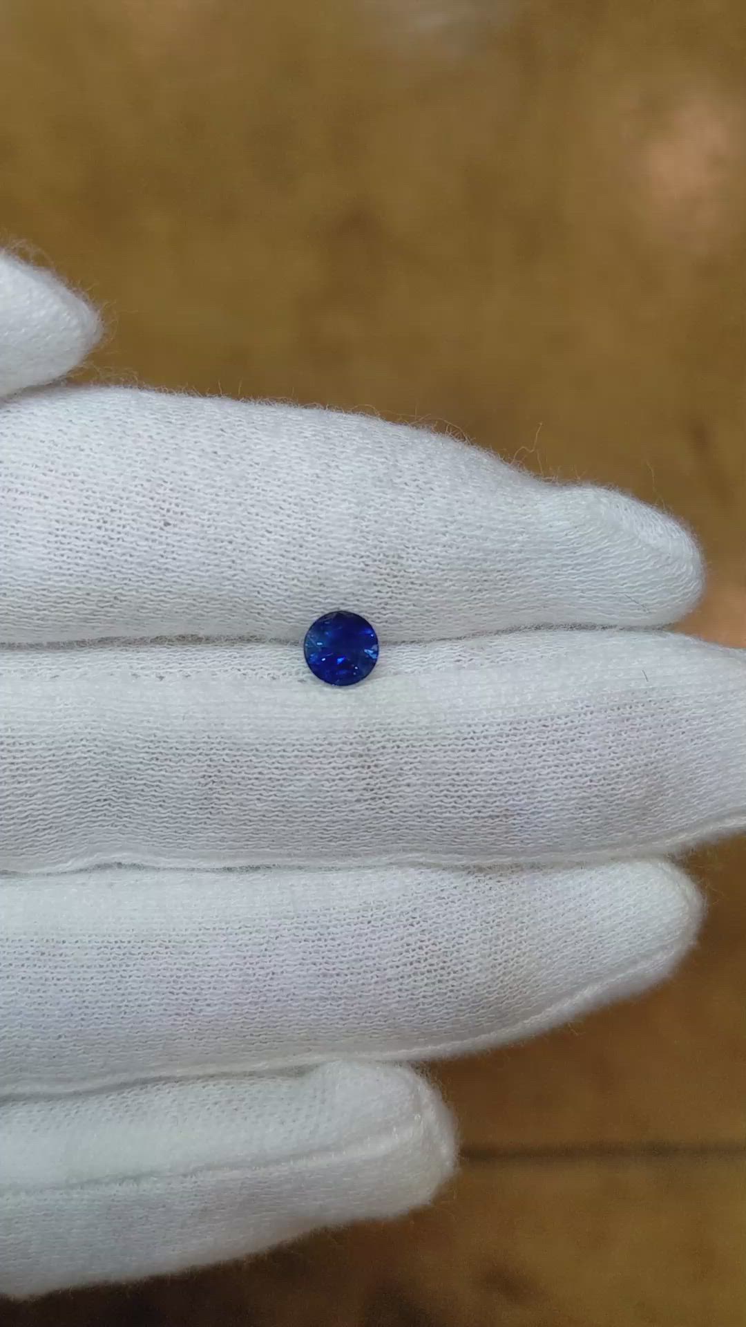 0.80 Ct. Blue Sapphire from Ceylon (Sri Lanka) Size Video