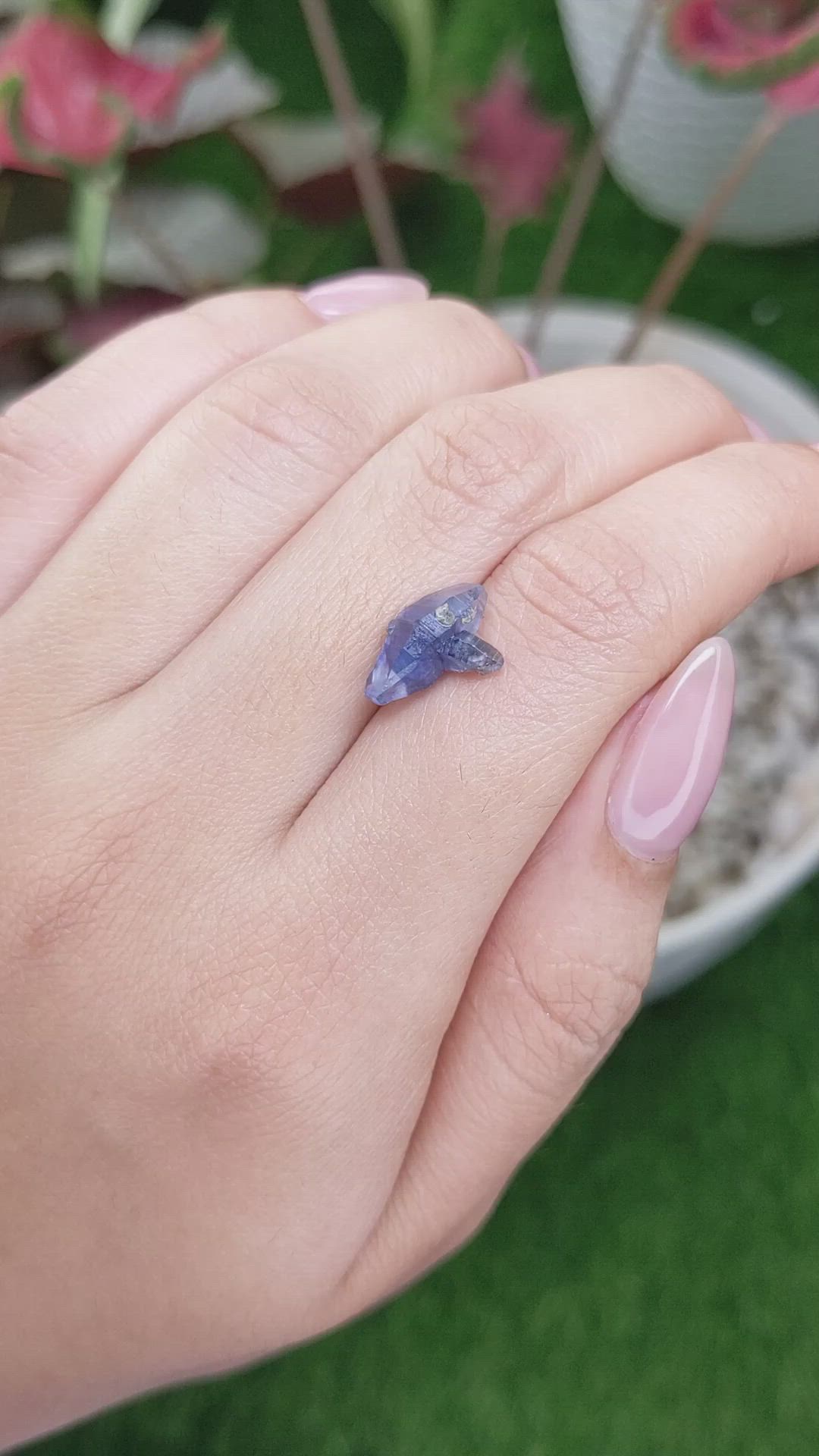 4.77 Ct. Blue Sapphire Crystal from Ceylon (Sri Lanka) Size Video