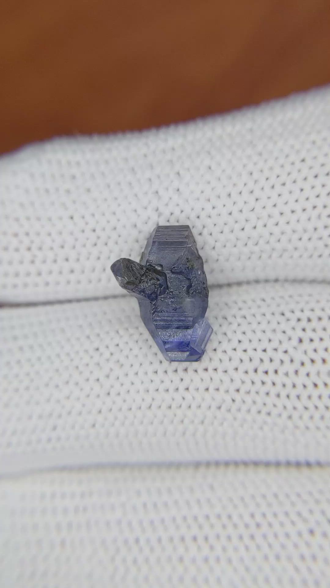 4.77 Ct. Blue Sapphire Crystal from Ceylon (Sri Lanka) Size Video
