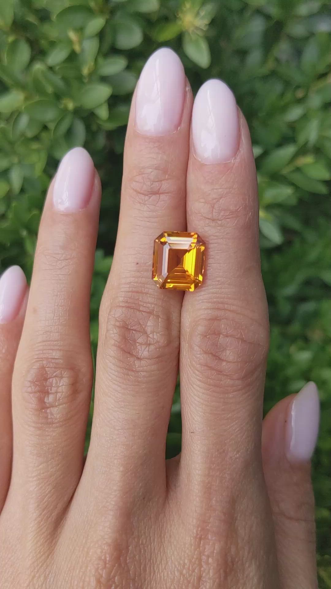 6.19 Ct. Yellowish Orange Sapphire from Ceylon (Sri Lanka) Size Video