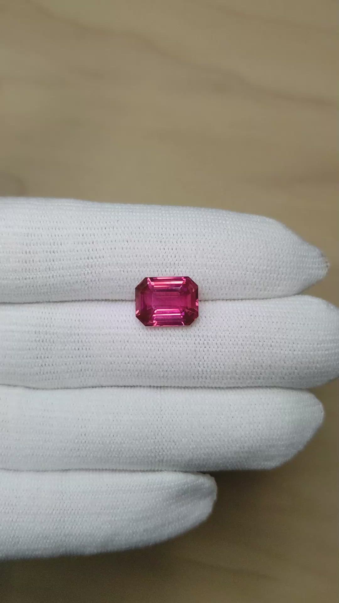 6.08 Ct. Purplish Pink Sapphire from Ceylon (Sri Lanka) Size Video