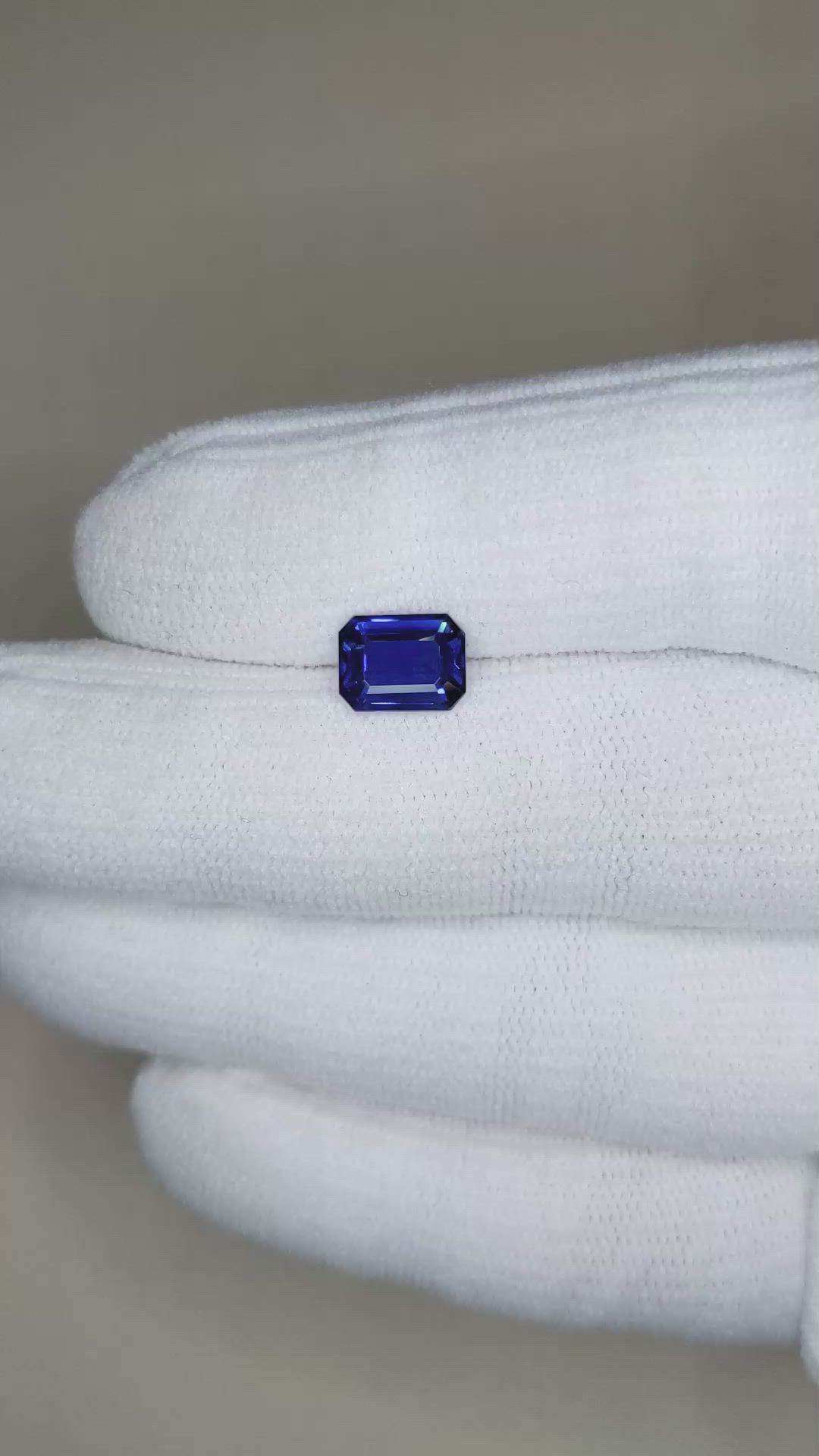 1.75 Ct. Blue Sapphire from Ceylon (Sri Lanka) Size Video