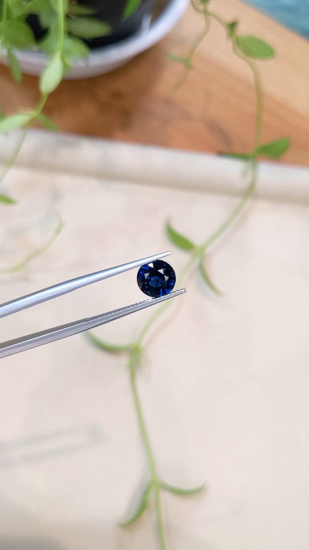 2.13 Ct. Blue Sapphire from Ceylon (Sri Lanka) Size Video