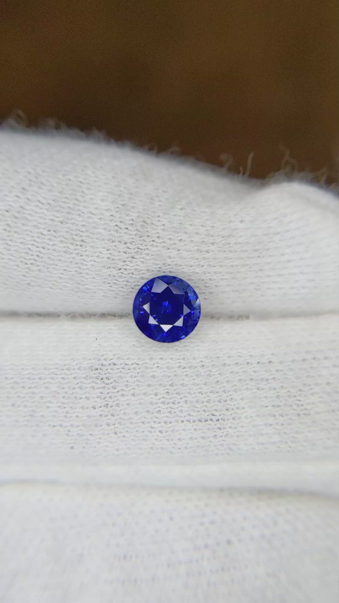 1.13 Ct. Blue Sapphire from Ceylon (Sri Lanka) Size Video