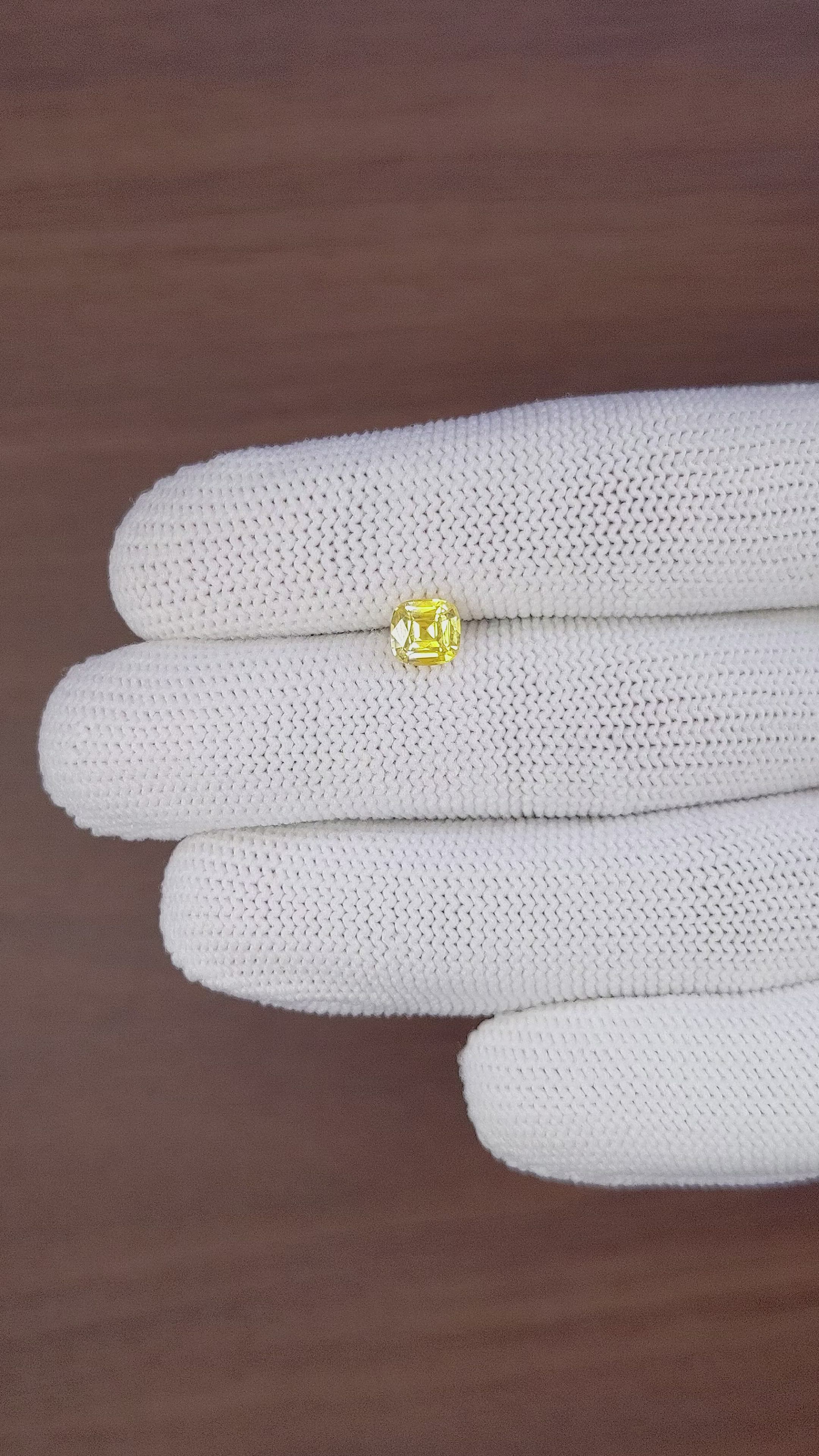 1.13 Ct. Yellow Sapphire from Ceylon (Sri Lanka) Size Video