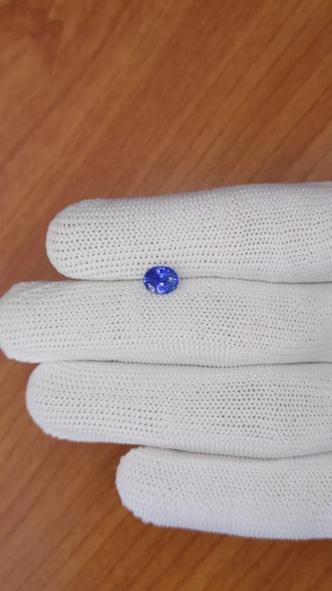 1.16 Ct. Blue Sapphire from Ceylon (Sri Lanka) Size Video