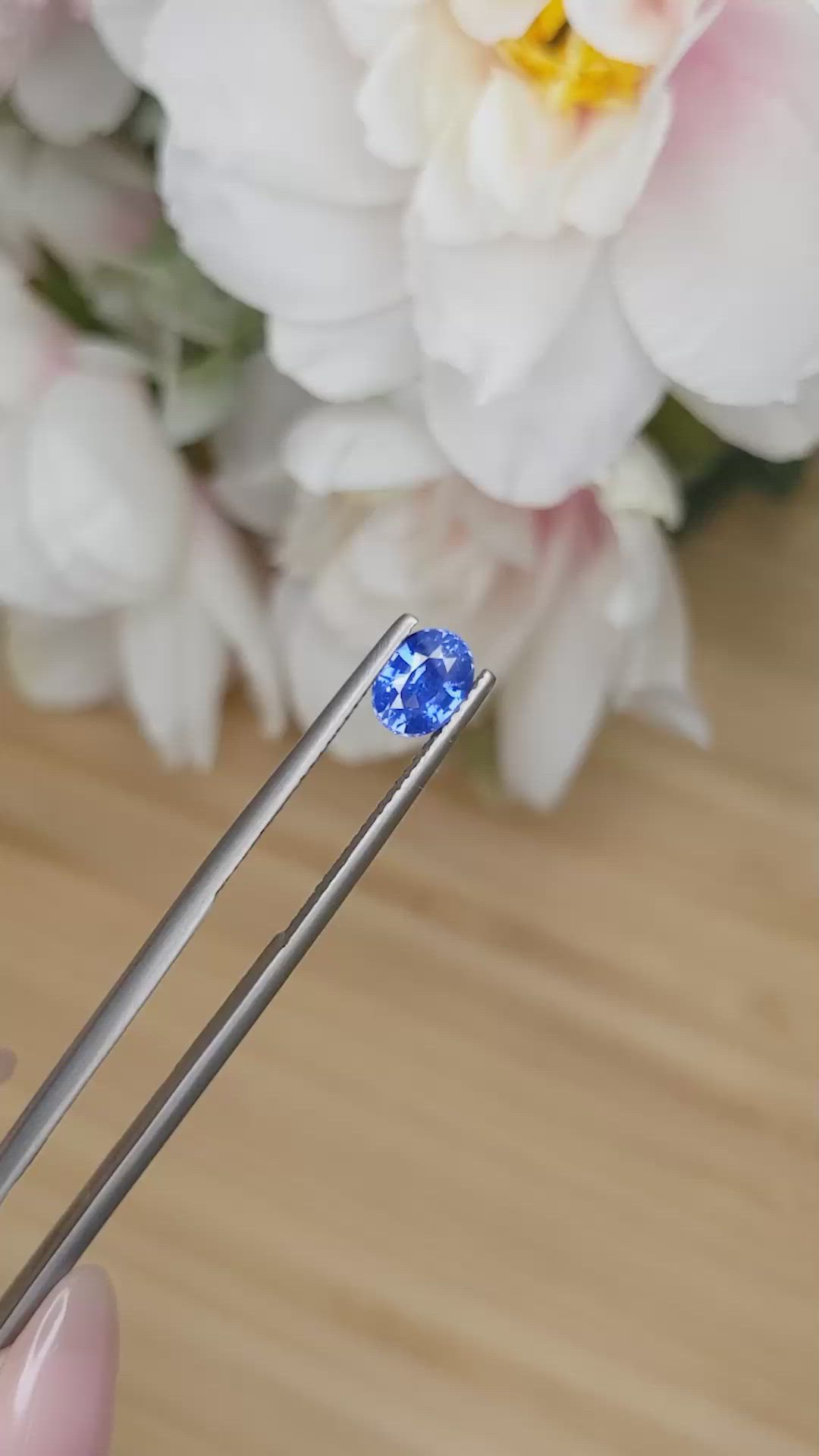 1.16 Ct. Blue Sapphire from Ceylon (Sri Lanka) Size Video