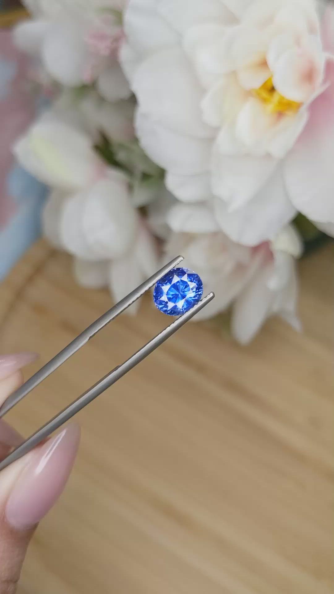 2.65 Ct. Blue Sapphire from Ceylon (Sri Lanka) Size Video