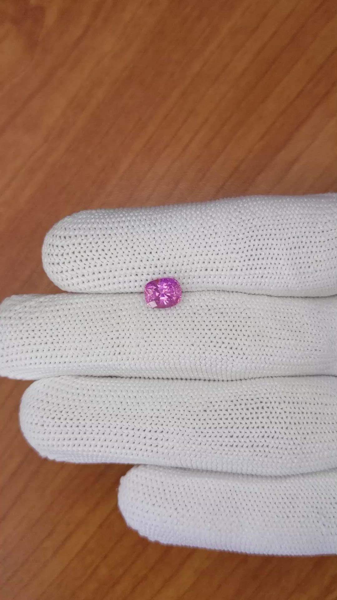 1.58 Ct. Purplish Pink Sapphire from Ceylon (Sri Lanka) Size Video