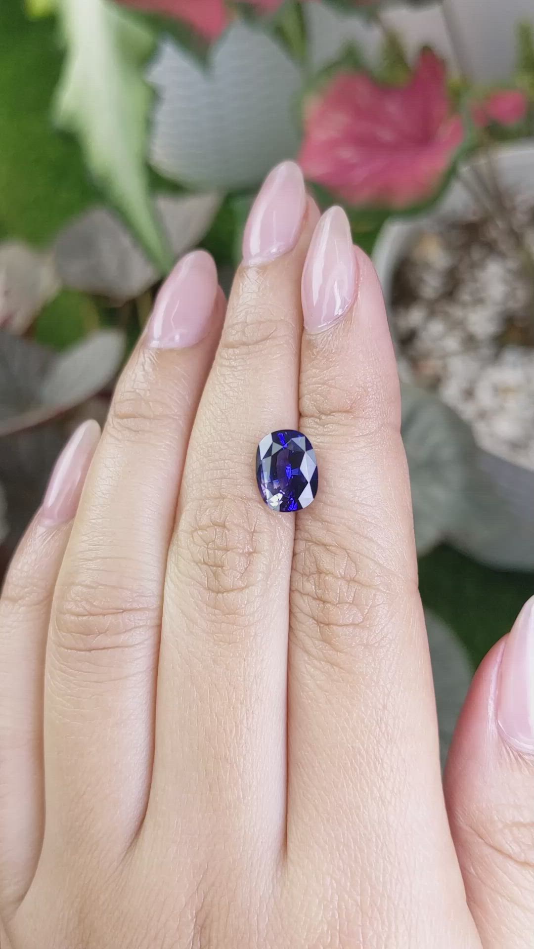 3.61 Ct. Blue Sapphire from Ceylon (Sri Lanka) Size Video