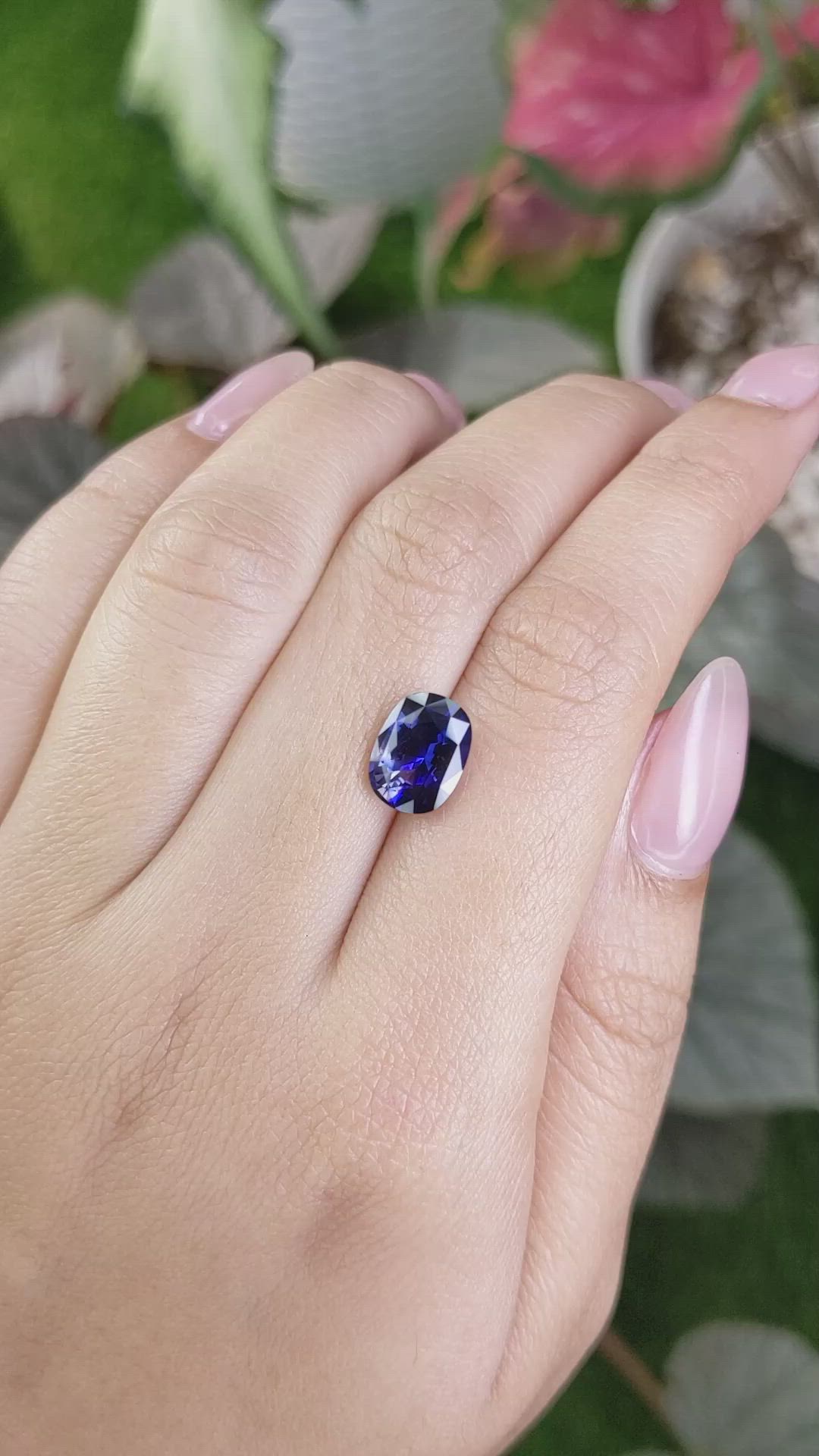 3.61 Ct. Blue Sapphire from Ceylon (Sri Lanka) Size Video