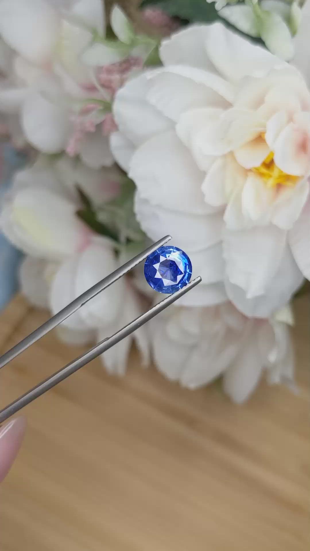2.12 Ct. Blue Sapphire from Ceylon (Sri Lanka) Size Video