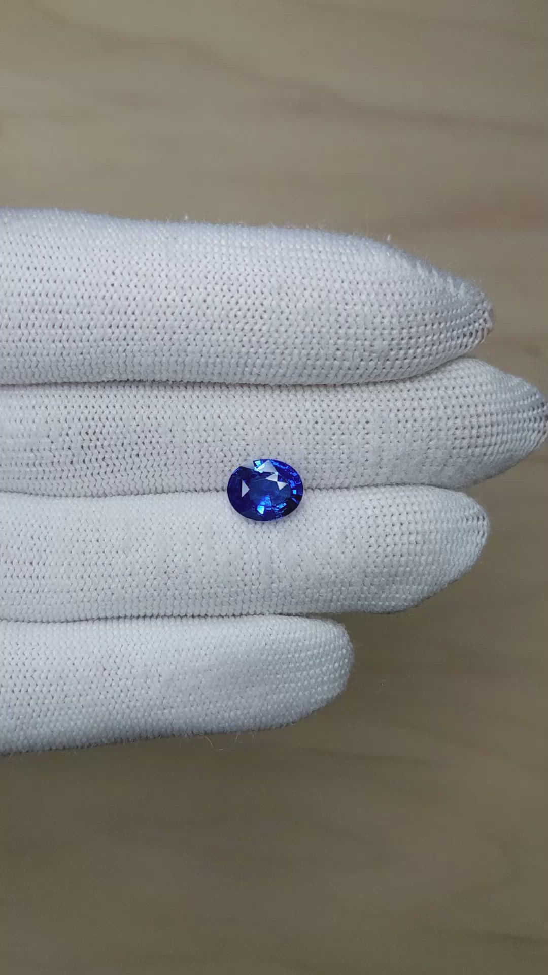 3.02 Ct. Blue Sapphire from Ceylon (Sri Lanka) Size Video