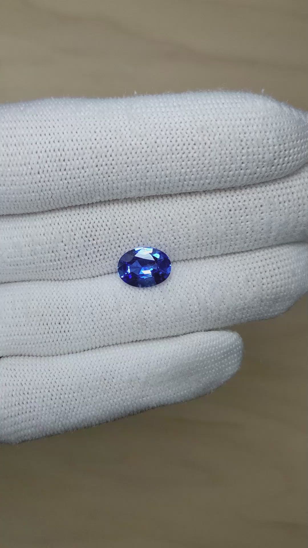 3.50 Ct. Blue Sapphire from Ceylon (Sri Lanka) Size Video