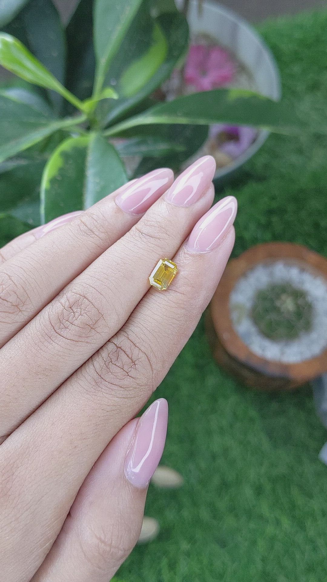 1.28 Ct. Orangish Yellow Sapphire from Ceylon (Sri Lanka) Size Video