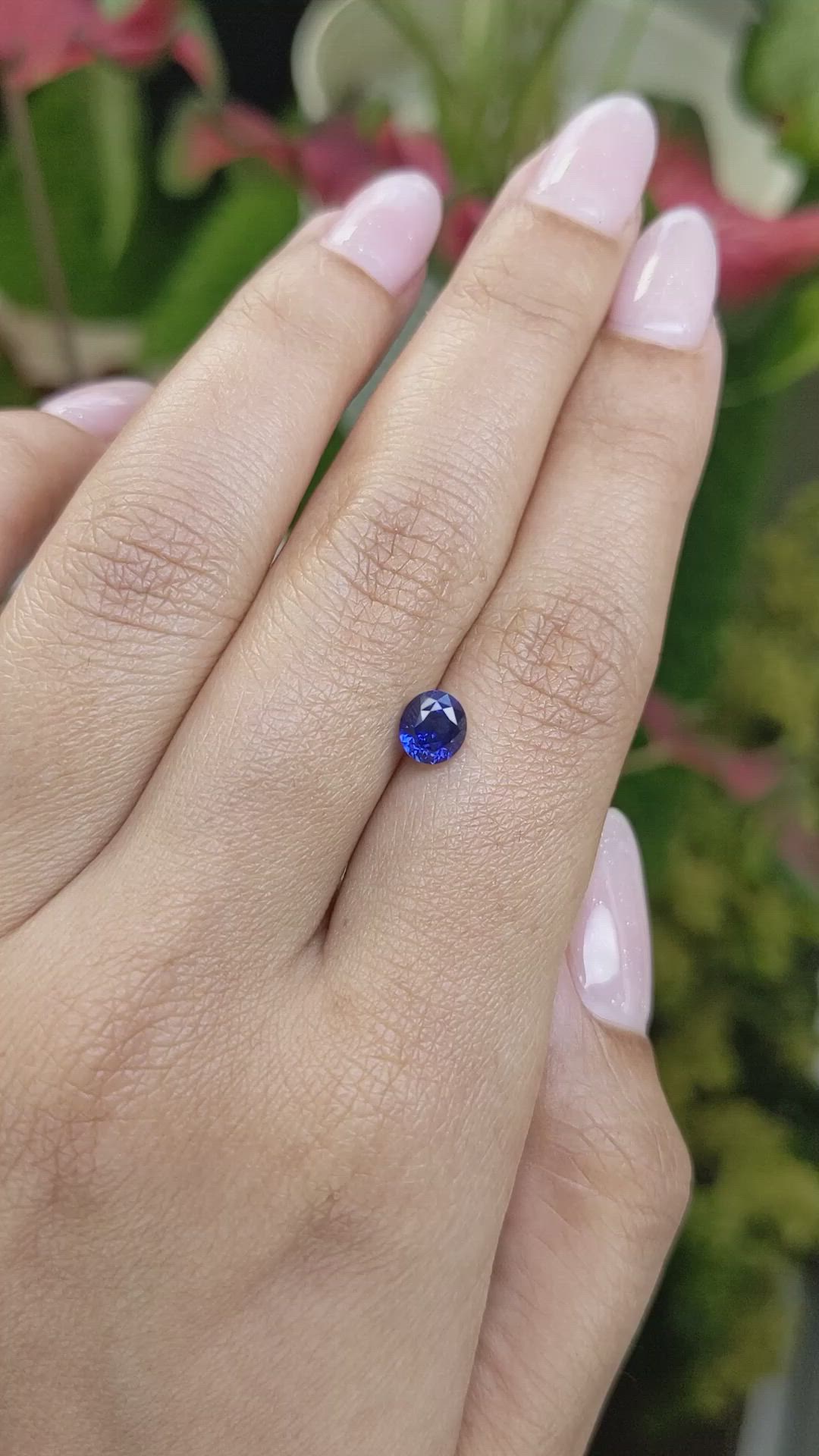1.06 Ct. Blue Sapphire from Ceylon (Sri Lanka) Size Video