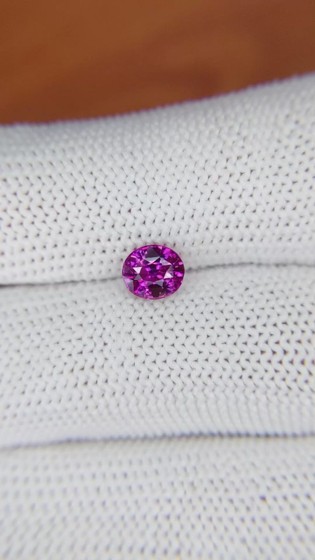 1.07 Ct. Purplish Pink Sapphire from Ceylon (Sri Lanka) Size Video
